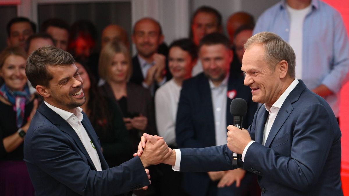 Volby v Polsku: Tusk se raduje, změna evidentně nastane, říká expert